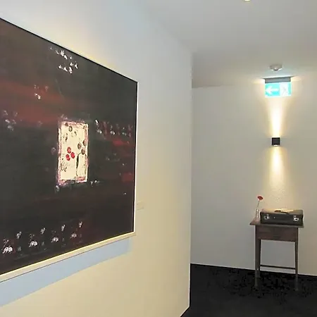 Hotel - Original